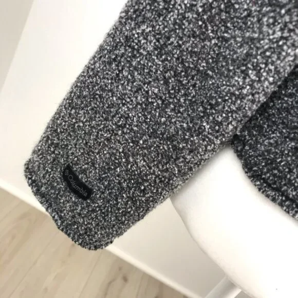 Columbia Grey Pullover Criss Cross Neck Top Size L - Picture 5 of 5